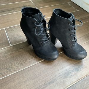 Black chunky heel booties  size 7